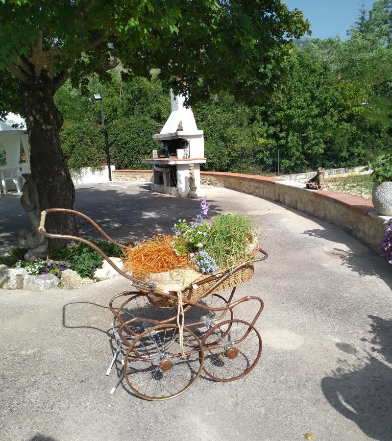 "Il Miglio" Country House Pettorano sul Gizio Exterior foto